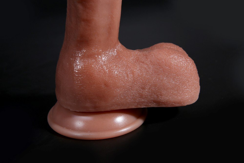 21.5 Cm Çift Katmanlı Gerçek Ten Dokusunda Damarlı Realistik Kemerli Penis