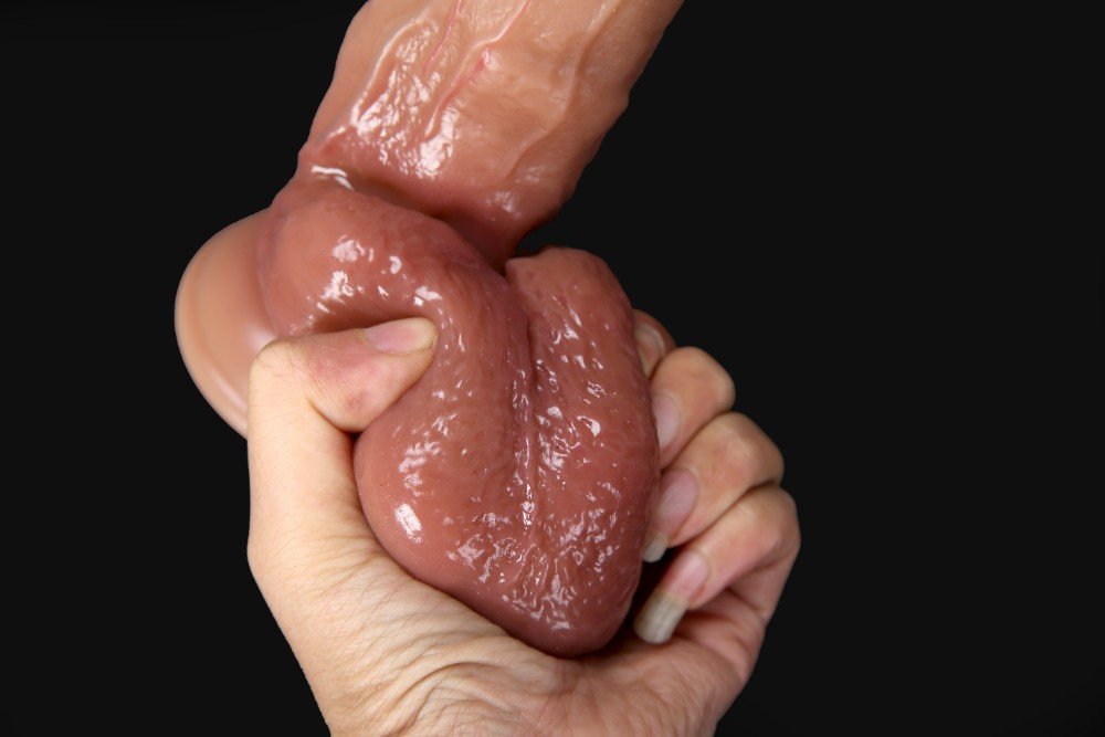 Bonilove 29 Cm Gerçek Dokulu Çift Katmanlı Damarlı Realistik Kemerli Penis 